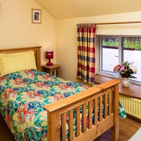 1 Tan Yr Eglwys Barn Cottage Pontardawe Extérieur photo