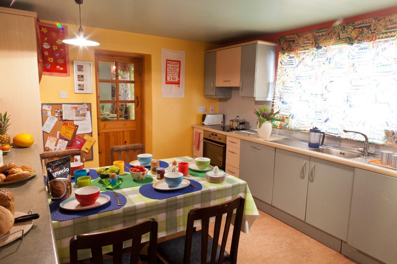 1 Tan Yr Eglwys Barn Cottage Pontardawe Extérieur photo