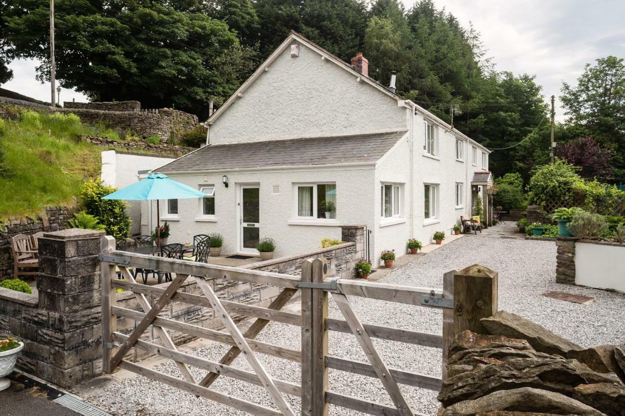 1 Tan Yr Eglwys Barn Cottage Pontardawe Extérieur photo