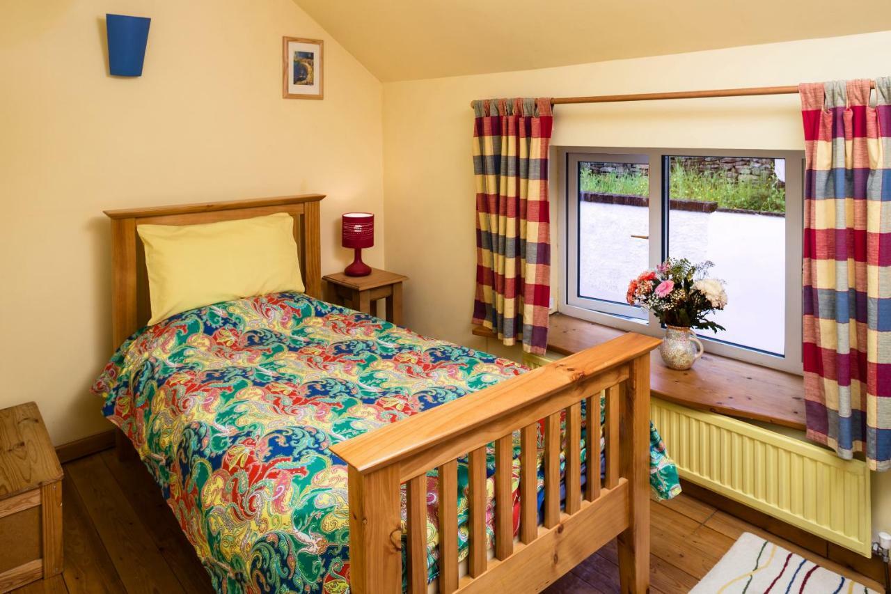 1 Tan Yr Eglwys Barn Cottage Pontardawe Extérieur photo